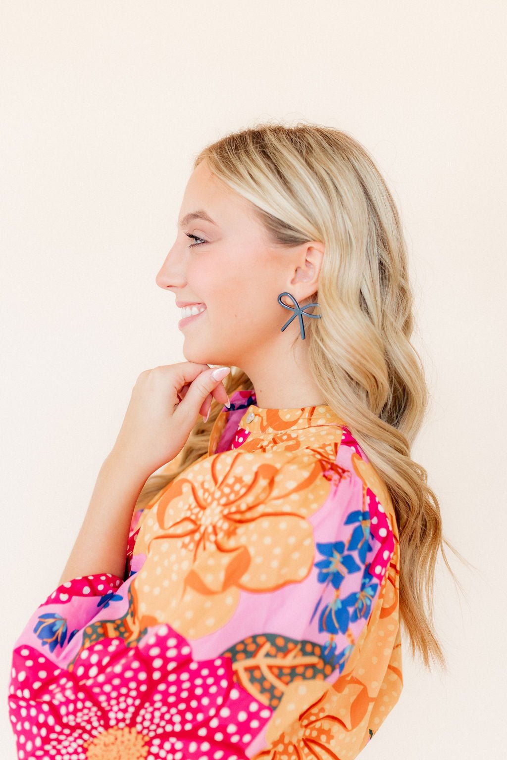 Lola Bow Earrings - Navy - LINNY CO WholesaleAcetate