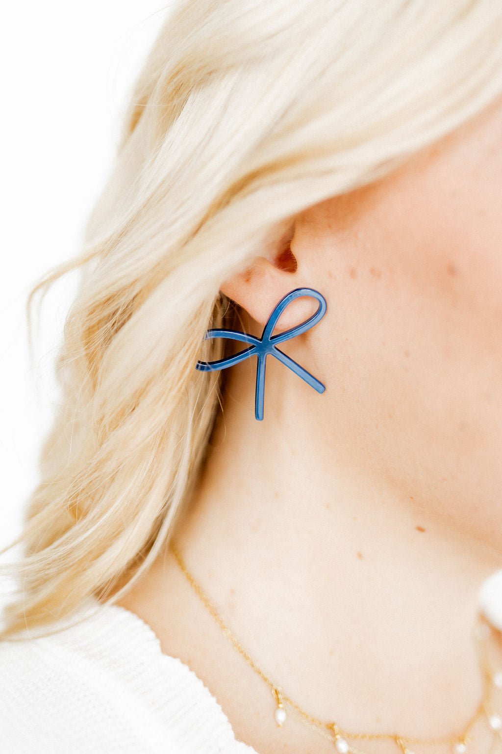 Lola Bow Earrings - Navy - LINNY CO WholesaleAcetate