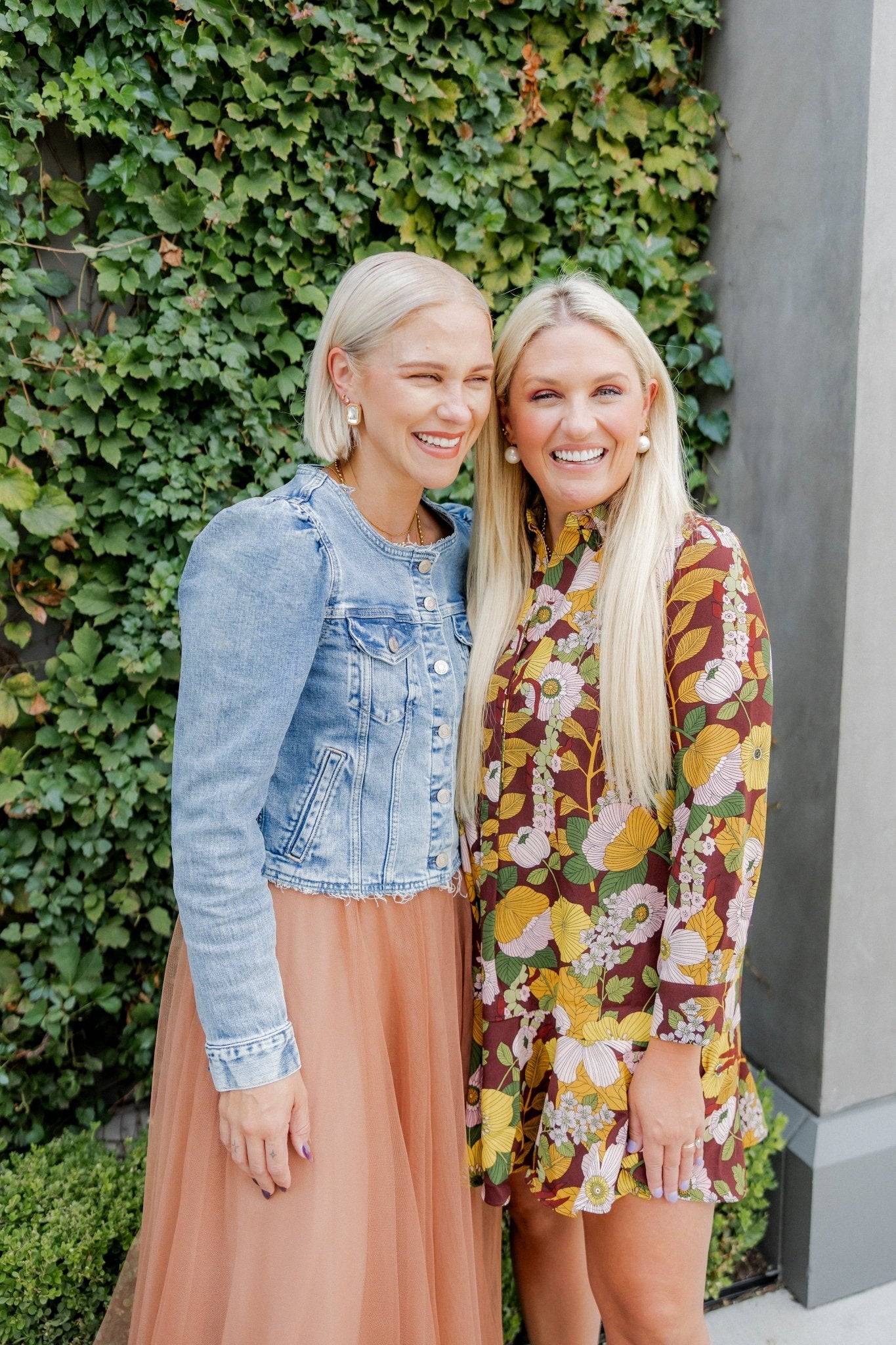 Mary Pearl Statement Earrings - LINNY CO Wholesale