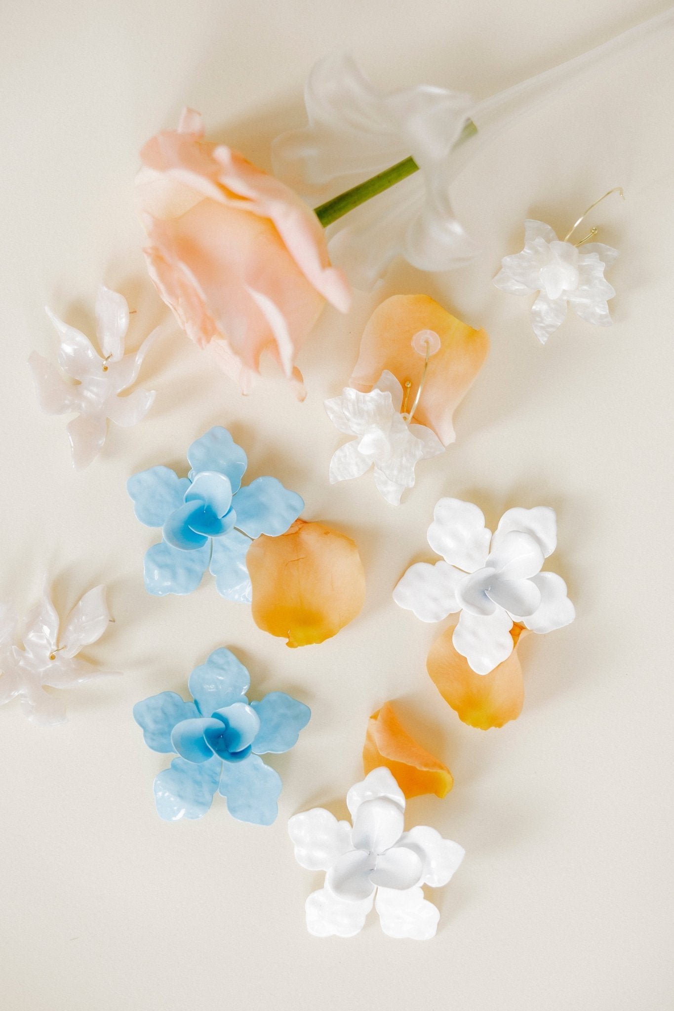 Maxine Statement Earrings - White - LINNY CO WholesaleMetal