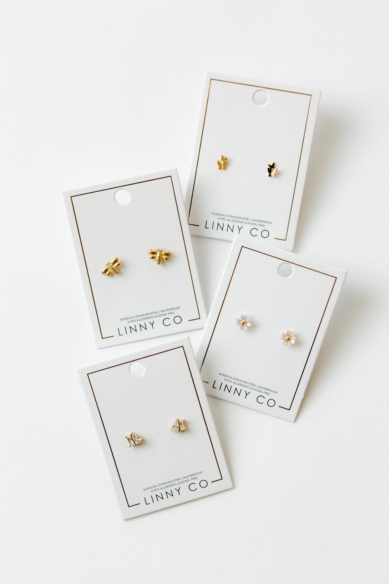 Screwback Stud Earrings - Bumble Bee - LINNY CO WholesaleStuds