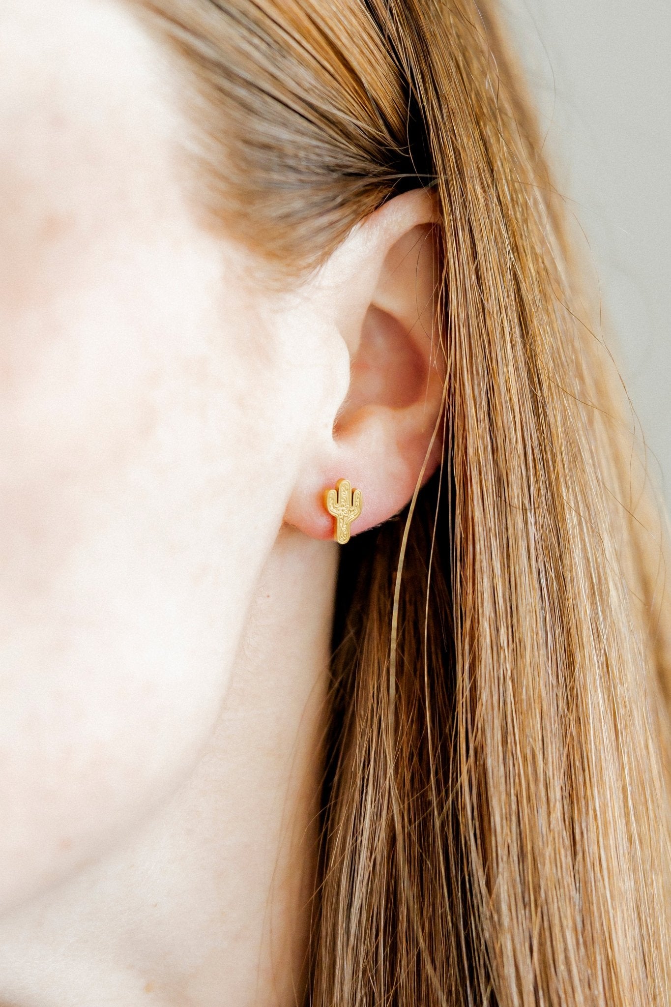 Screwback Stud Earrings - Cactus Gold - LINNY CO WholesaleStuds