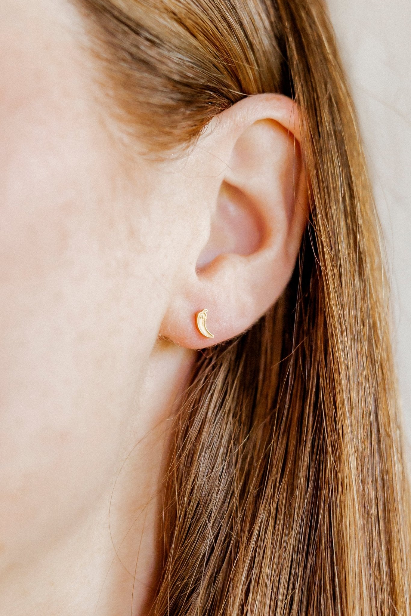 Screwback Stud Earrings - Chili Pepper Gold - LINNY CO Wholesale