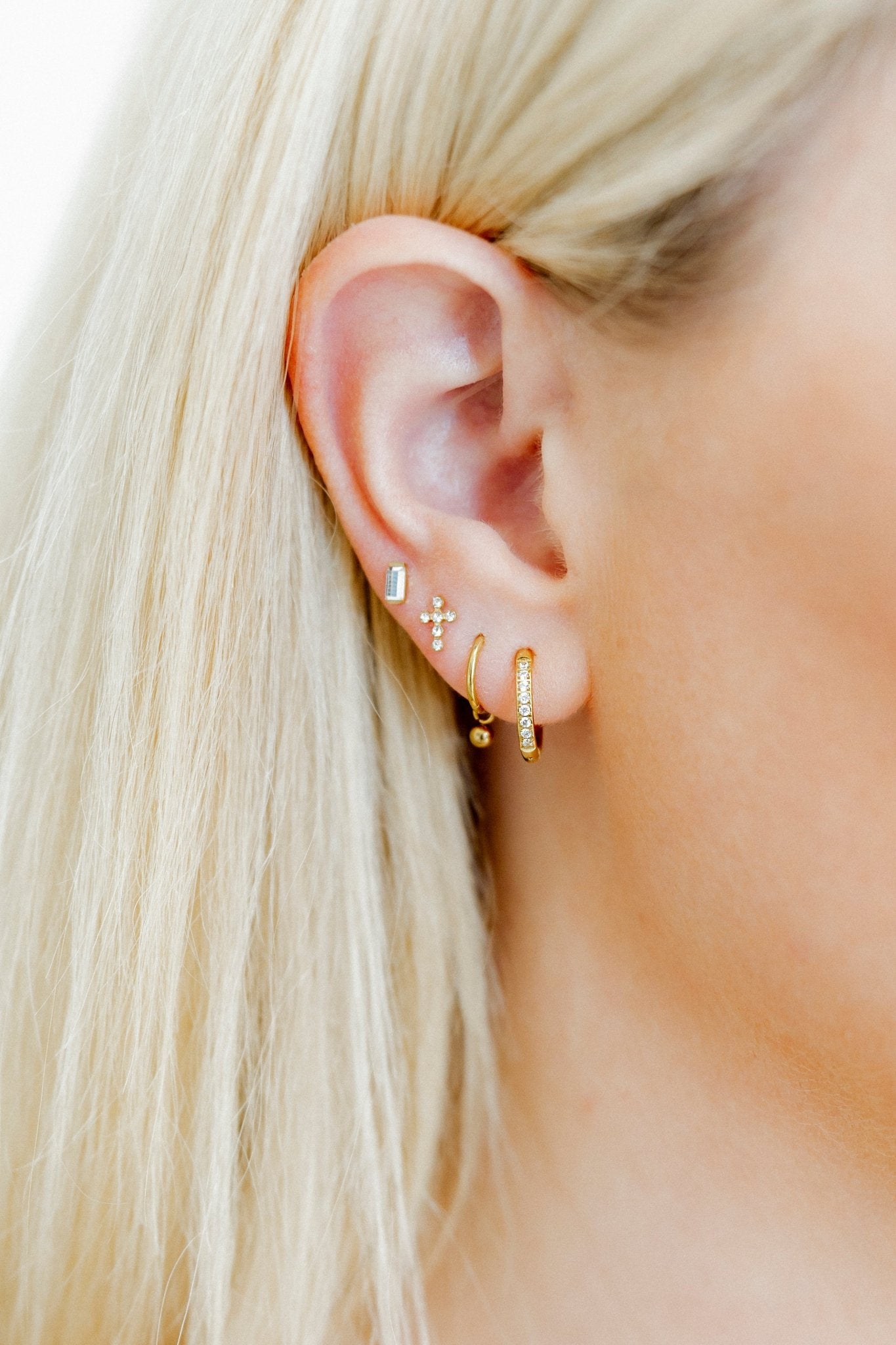 Screwback Stud Earrings - Clara Cross Gold Sparkle - LINNY CO WholesaleStuds