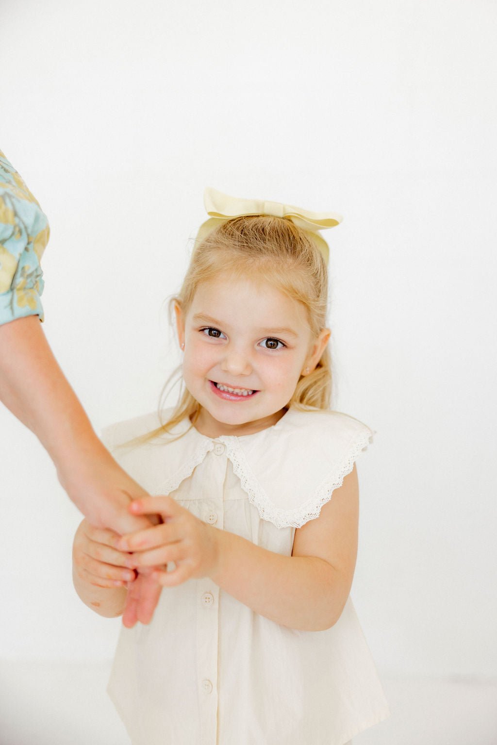 Screwback Stud Earrings - Clara Cross Gold Sparkle - LINNY CO WholesaleStuds