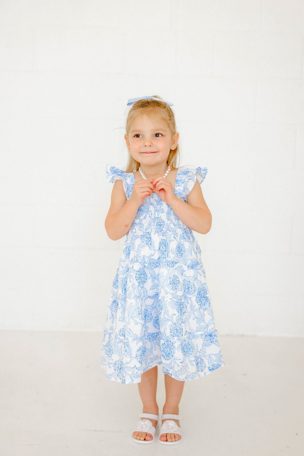 Screwback Stud Earrings - Cooper Clear Gold - LINNY CO WholesaleStuds