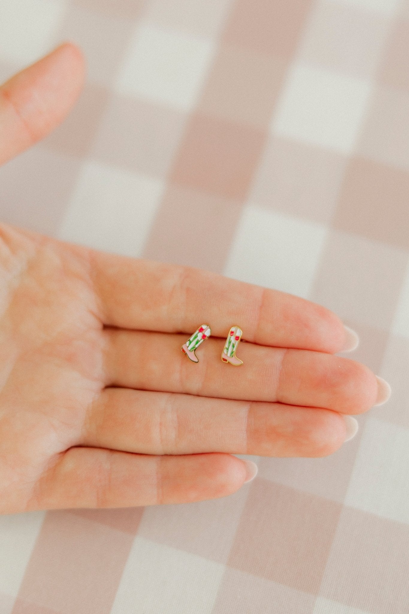 Screwback Stud Earrings - Daisy Cowgirl Boot - LINNY CO WholesaleStuds