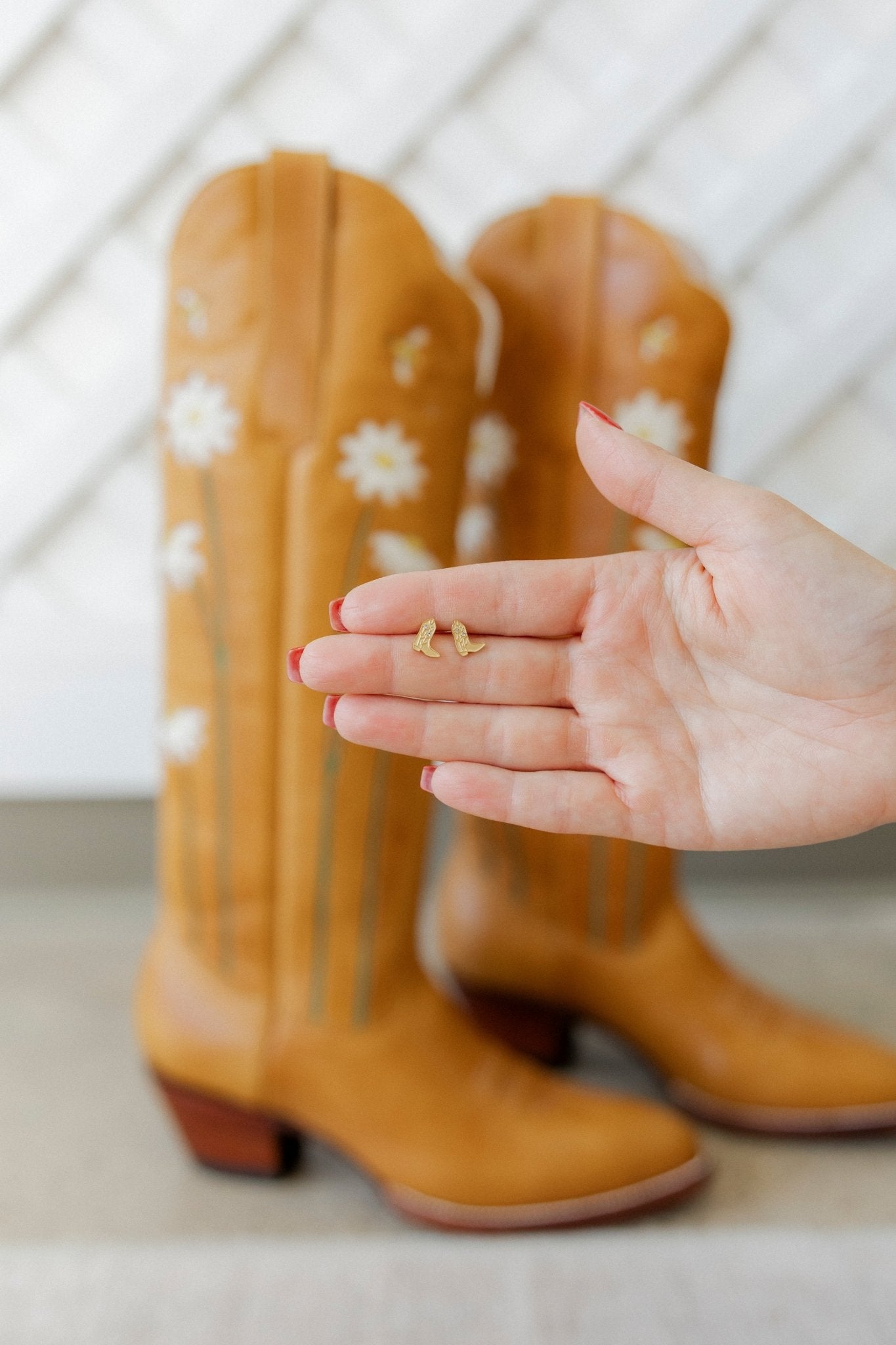 Screwback Stud Earrings - Daisy Cowgirl Boot - LINNY CO WholesaleStuds