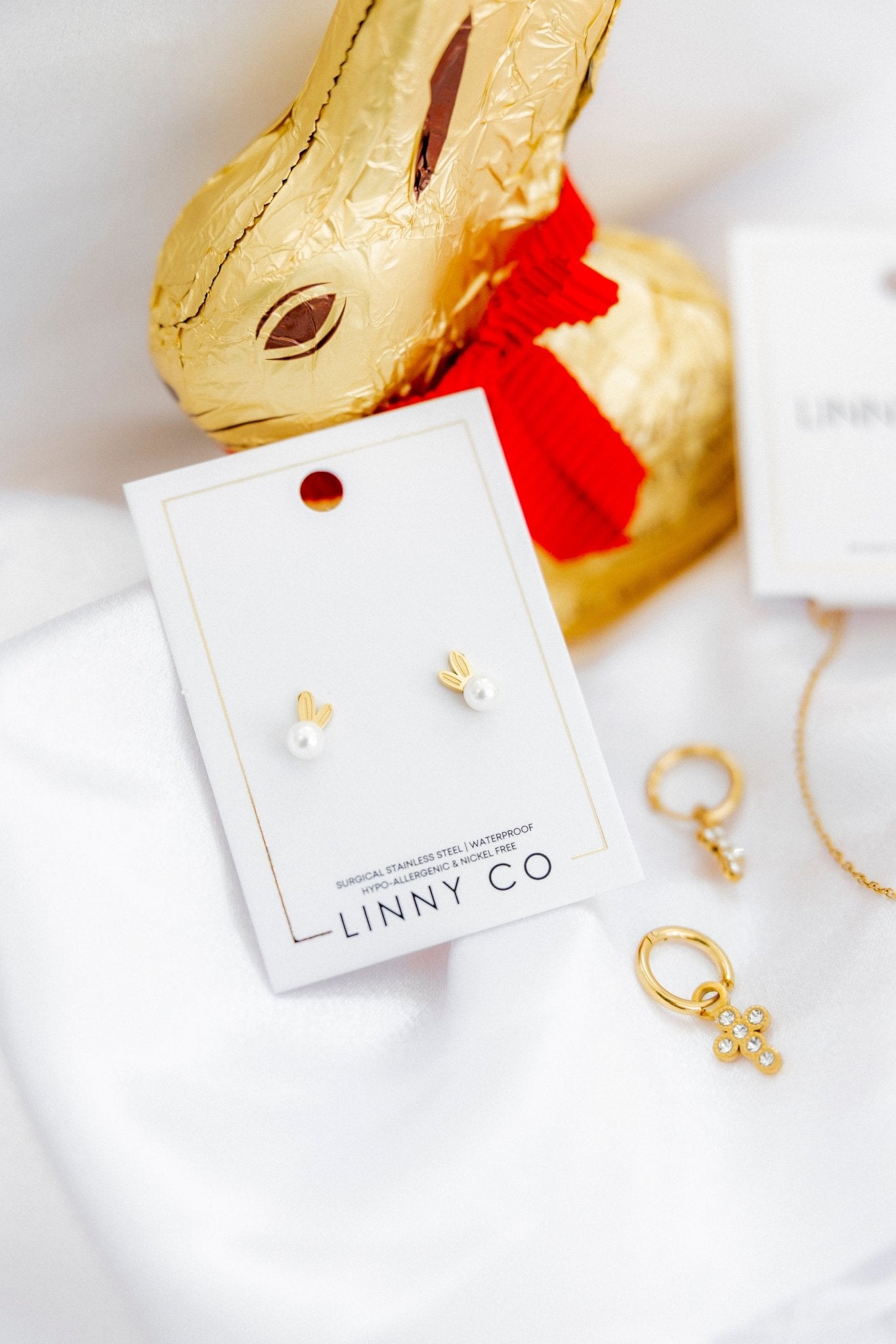 Screwback Stud Earrings - Heidi Pearl Bunny - LINNY CO WholesaleStuds