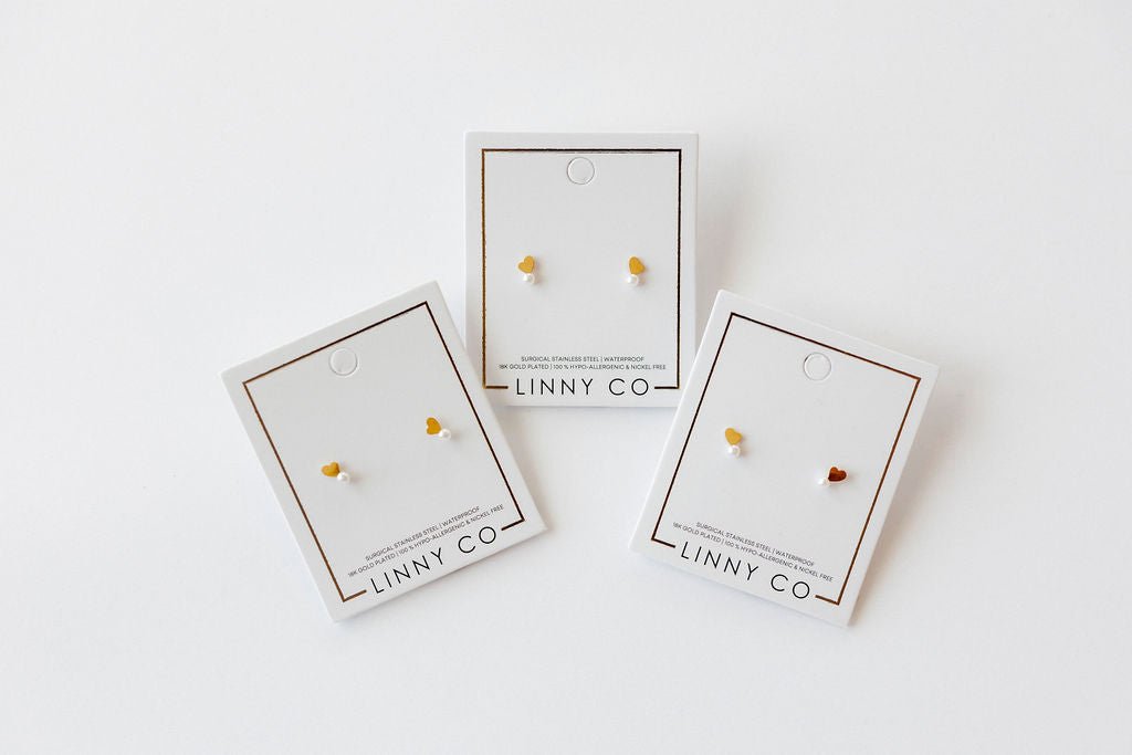 Screwback Stud Earrings - Heidi Pearl Heart - LINNY CO WholesaleStuds