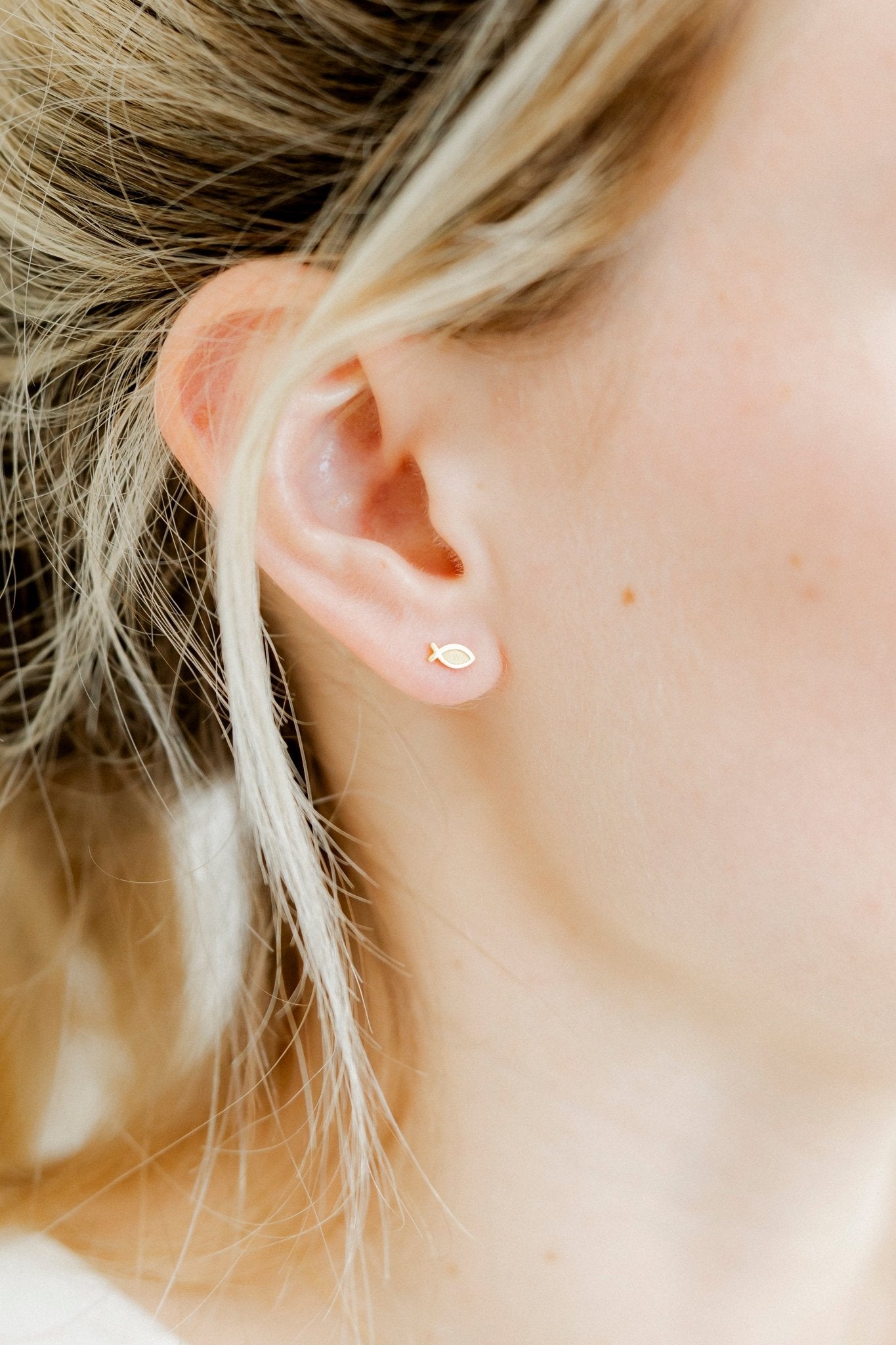 Screwback Stud Earrings - Ichthys Fish Gold - LINNY CO WholesaleStuds