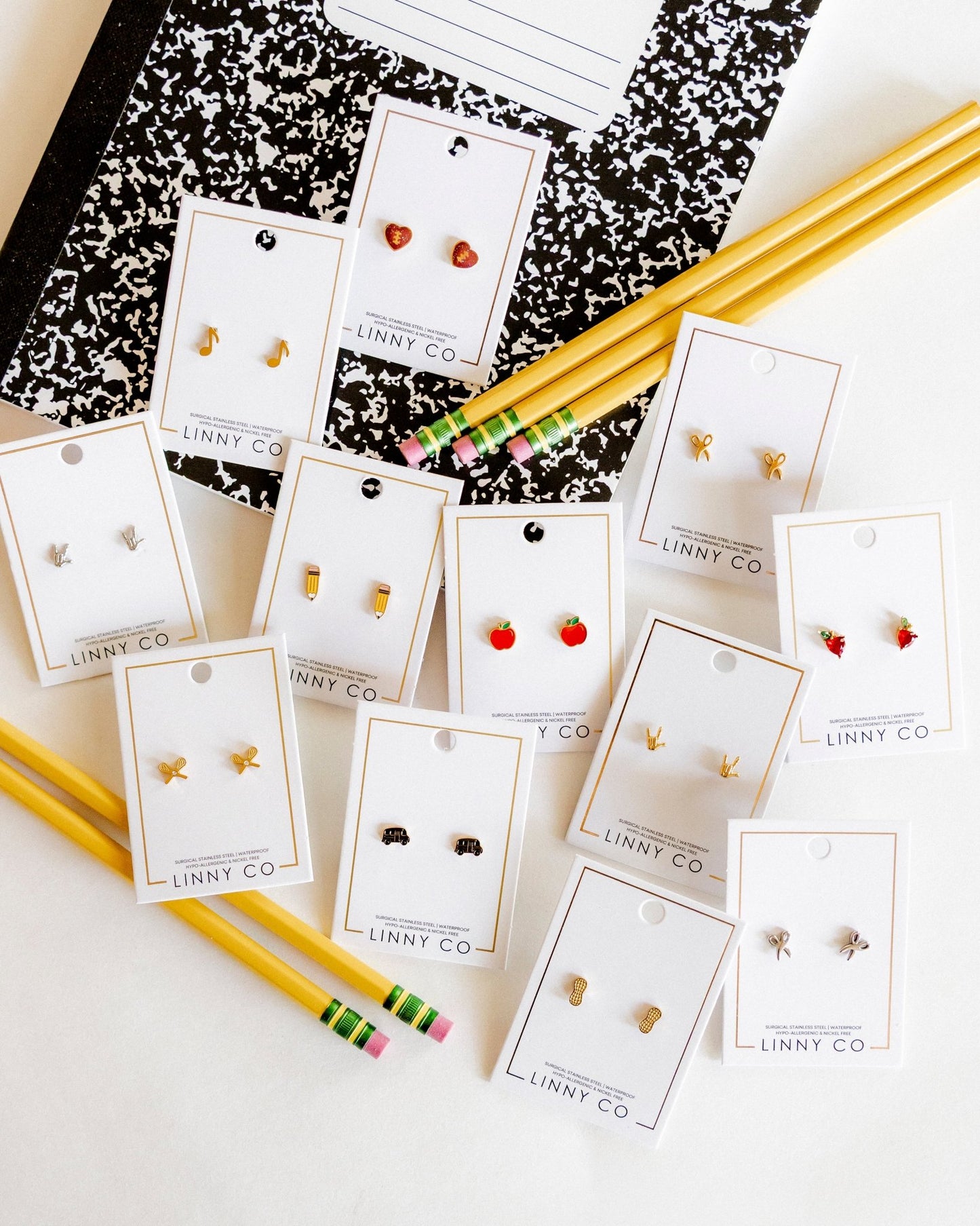 Screwback Stud Earrings - ILY Gold - LINNY CO Wholesale