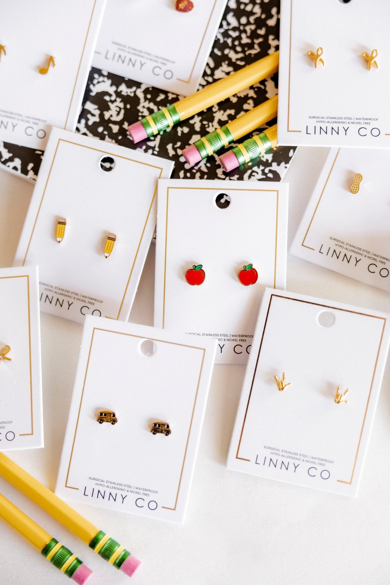 Screwback Stud Earrings - ILY Gold - LINNY CO Wholesale