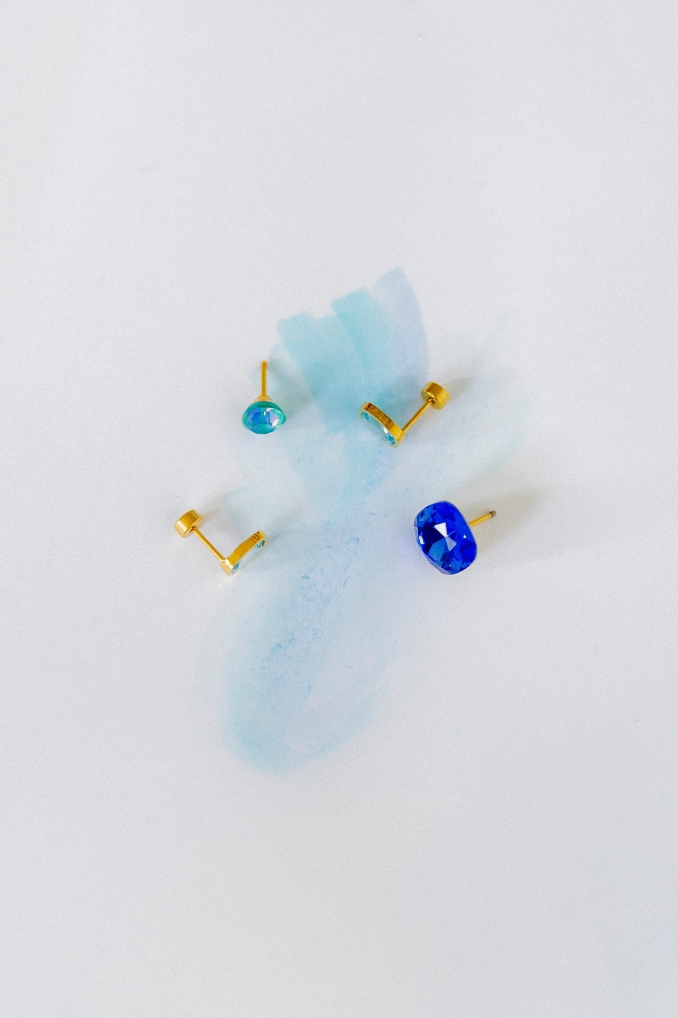 Screwback Stud Earrings - Kay Blue - LINNY CO WholesaleStuds