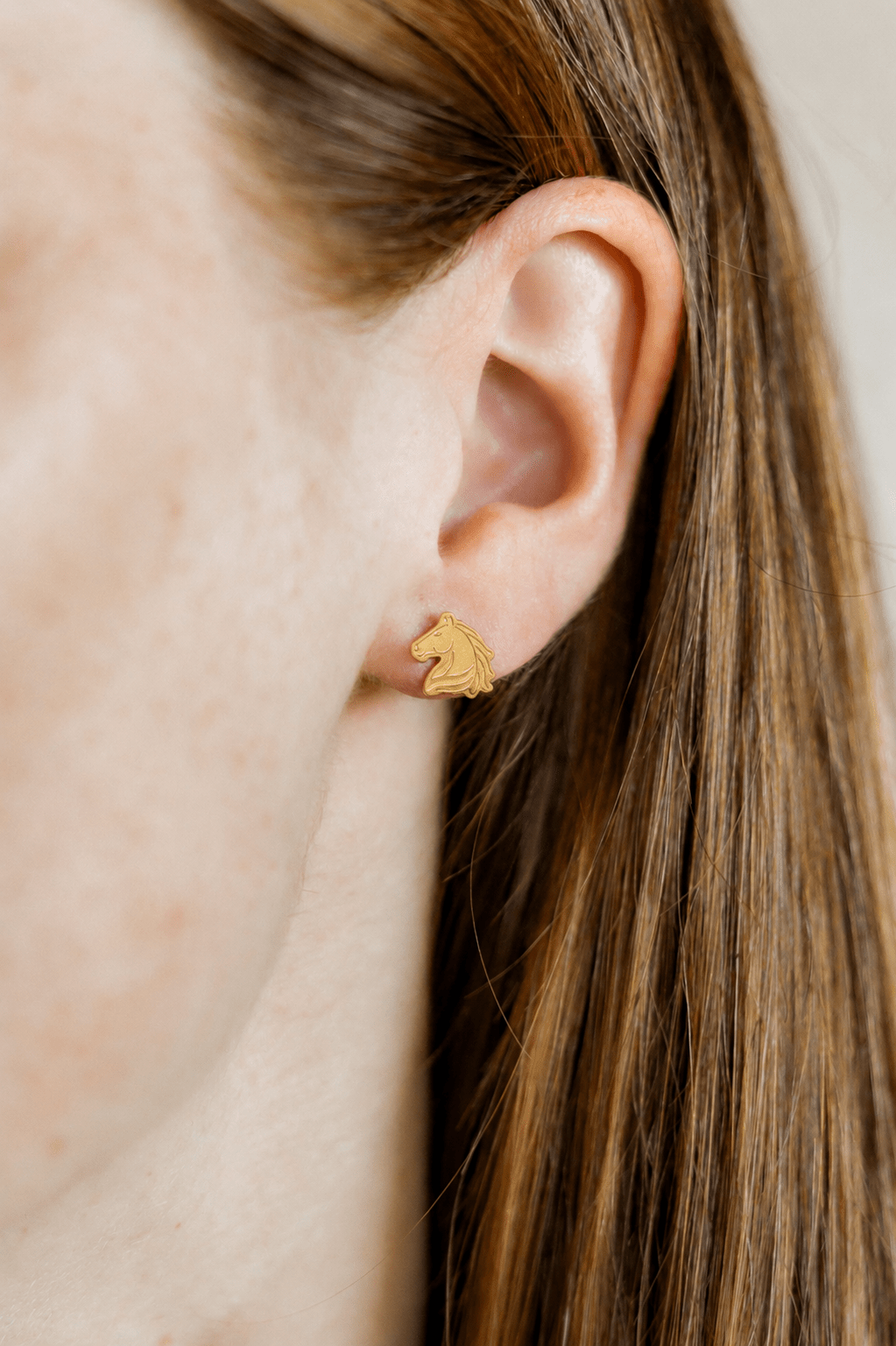 Screwback Stud Earrings - Louis Horse Gold - LINNY CO WholesaleStuds