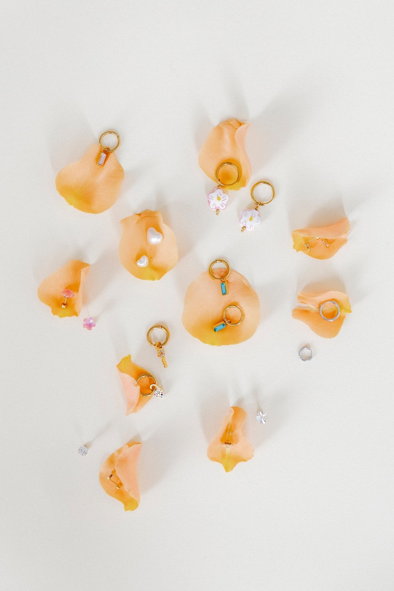 Screwback Stud Earrings - Lucia Small - LINNY CO WholesaleStuds