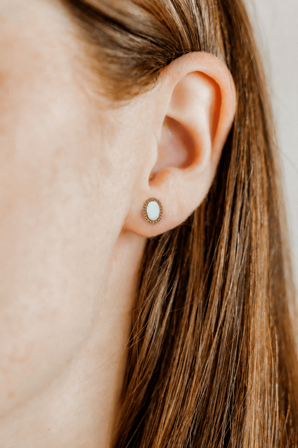 Screwback Stud Earrings - Luna Opal White - LINNY CO WholesaleStuds