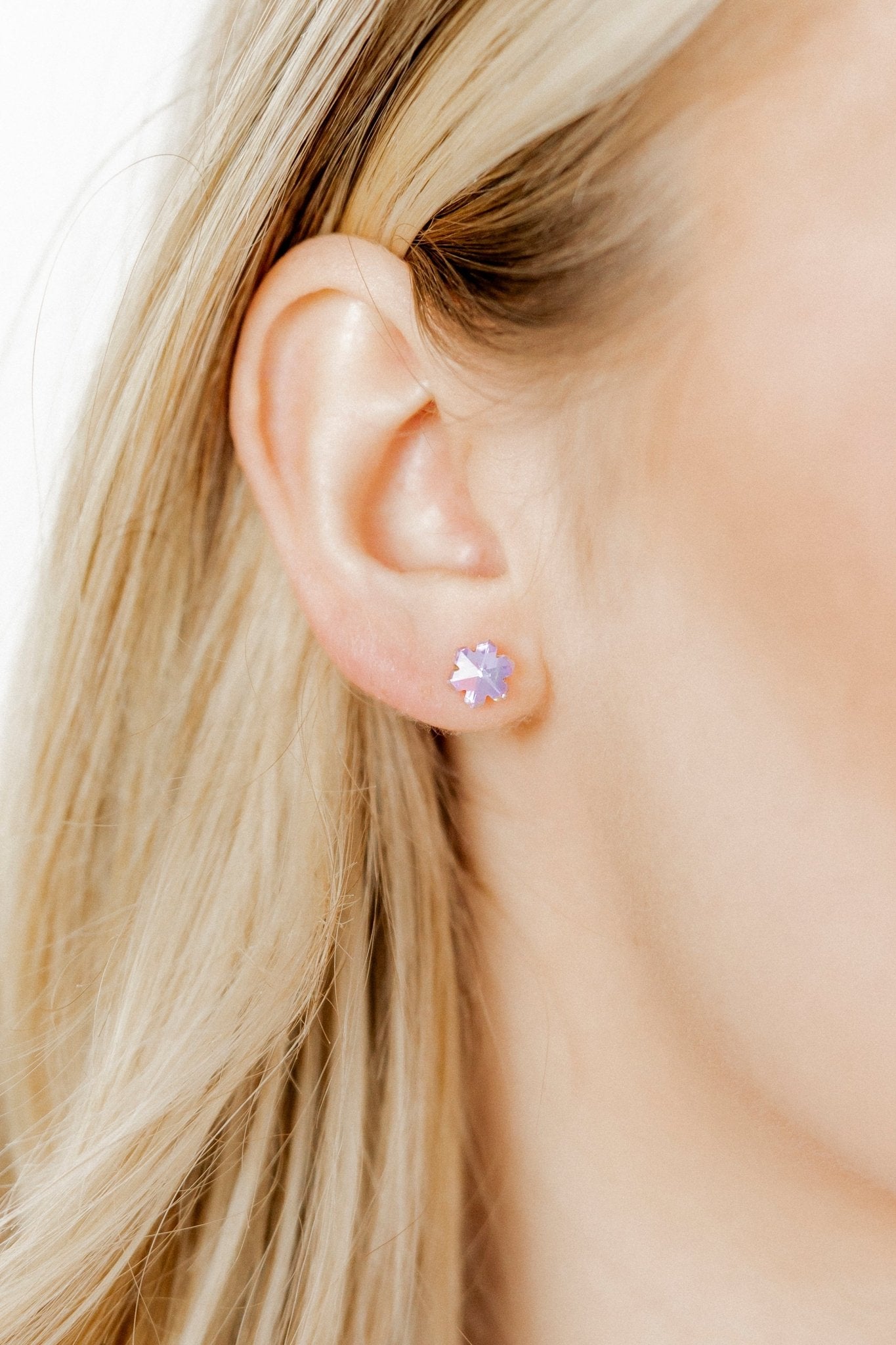 Screwback Stud Earrings Lux - Candy Flower Lilac - LINNY CO WholesaleStuds