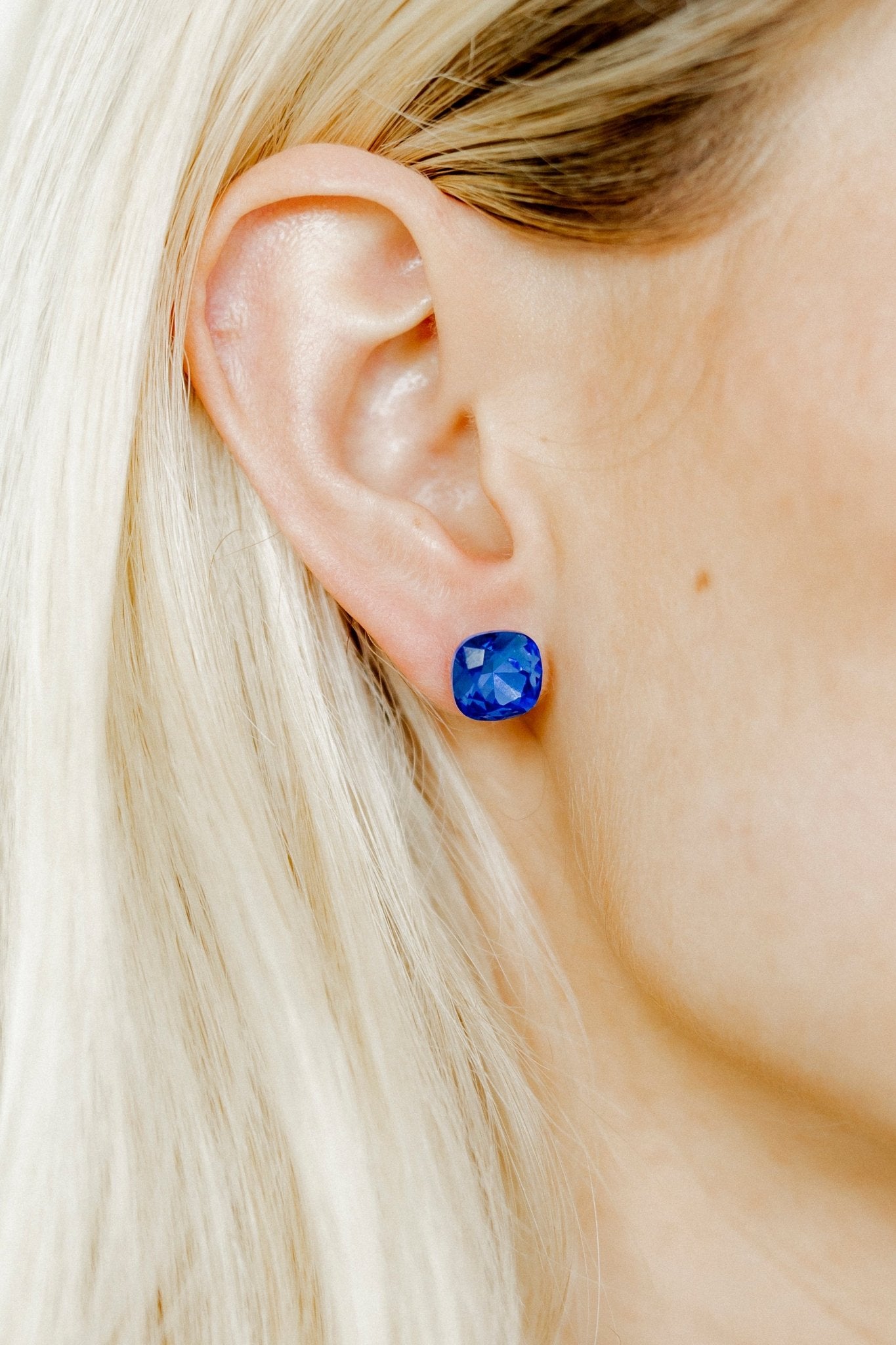 Screwback Stud Earrings Lux - Kit Cobalt Blue - LINNY CO WholesaleStuds