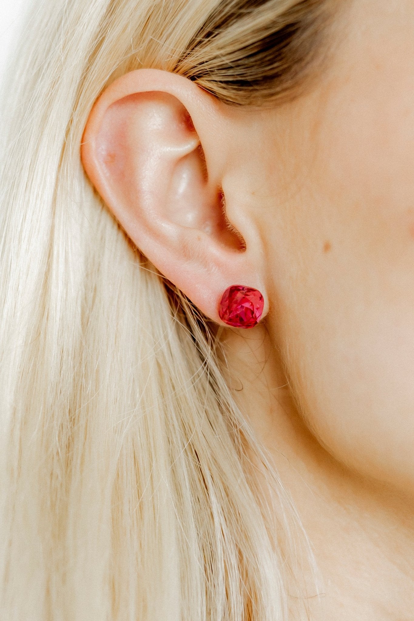 Screwback Stud Earrings Lux - Kit Hot Pink - LINNY CO WholesaleStuds