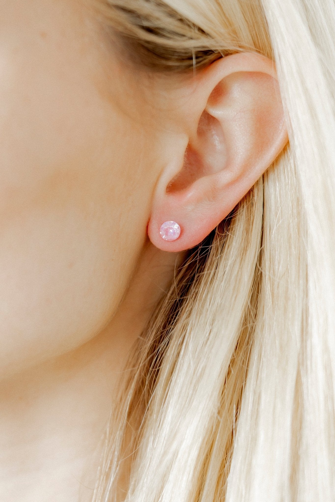 Screwback Stud Earrings Lux - Zuri Pastel Pink - LINNY CO WholesaleStuds