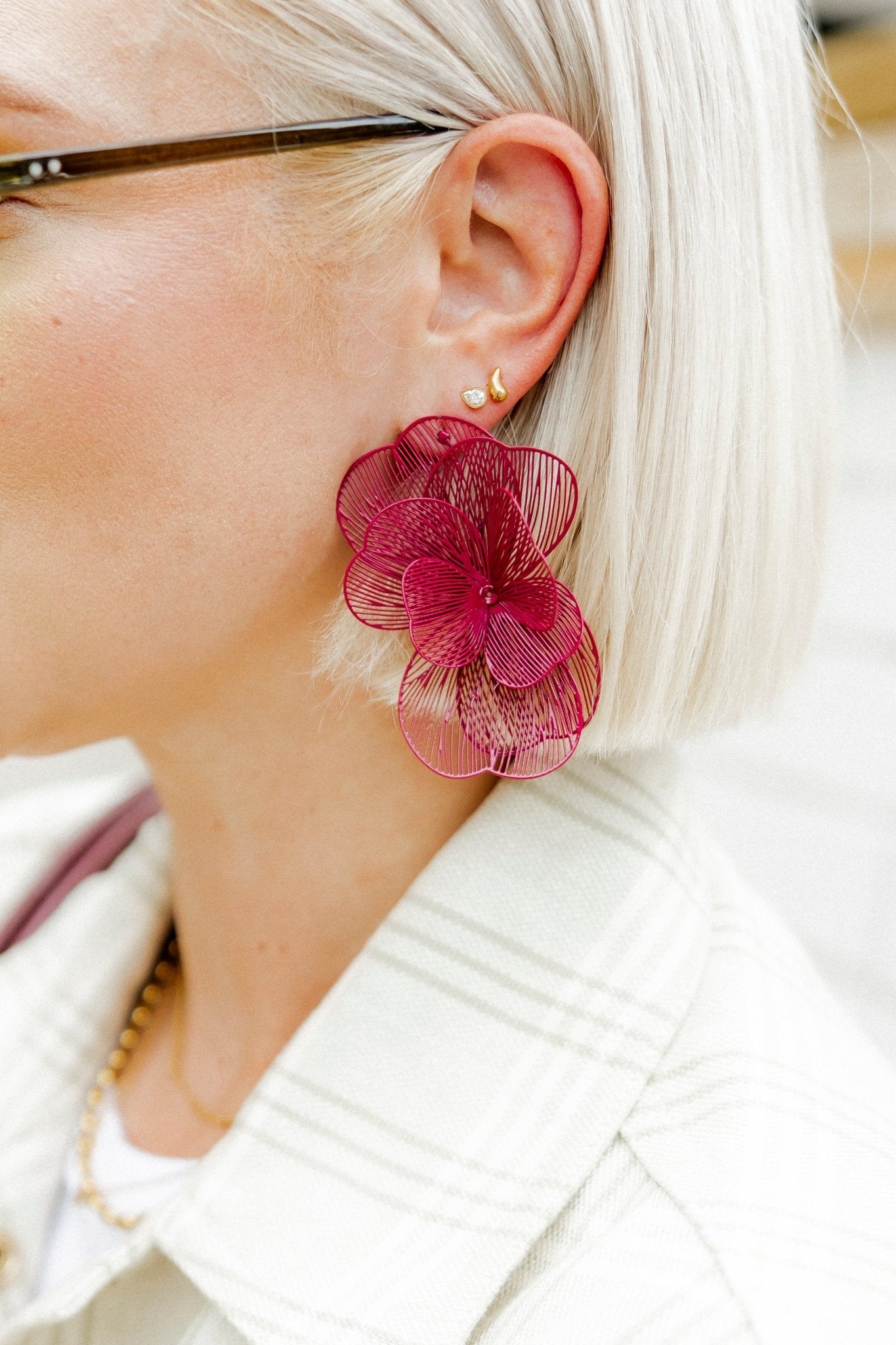 Screwback Stud Earrings - Paloma Pear Gold - LINNY CO WholesaleStuds