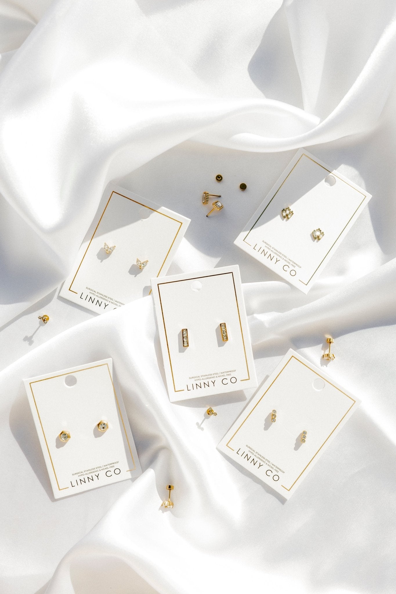 Screwback Stud Earrings - Poppy - LINNY CO WholesaleStuds