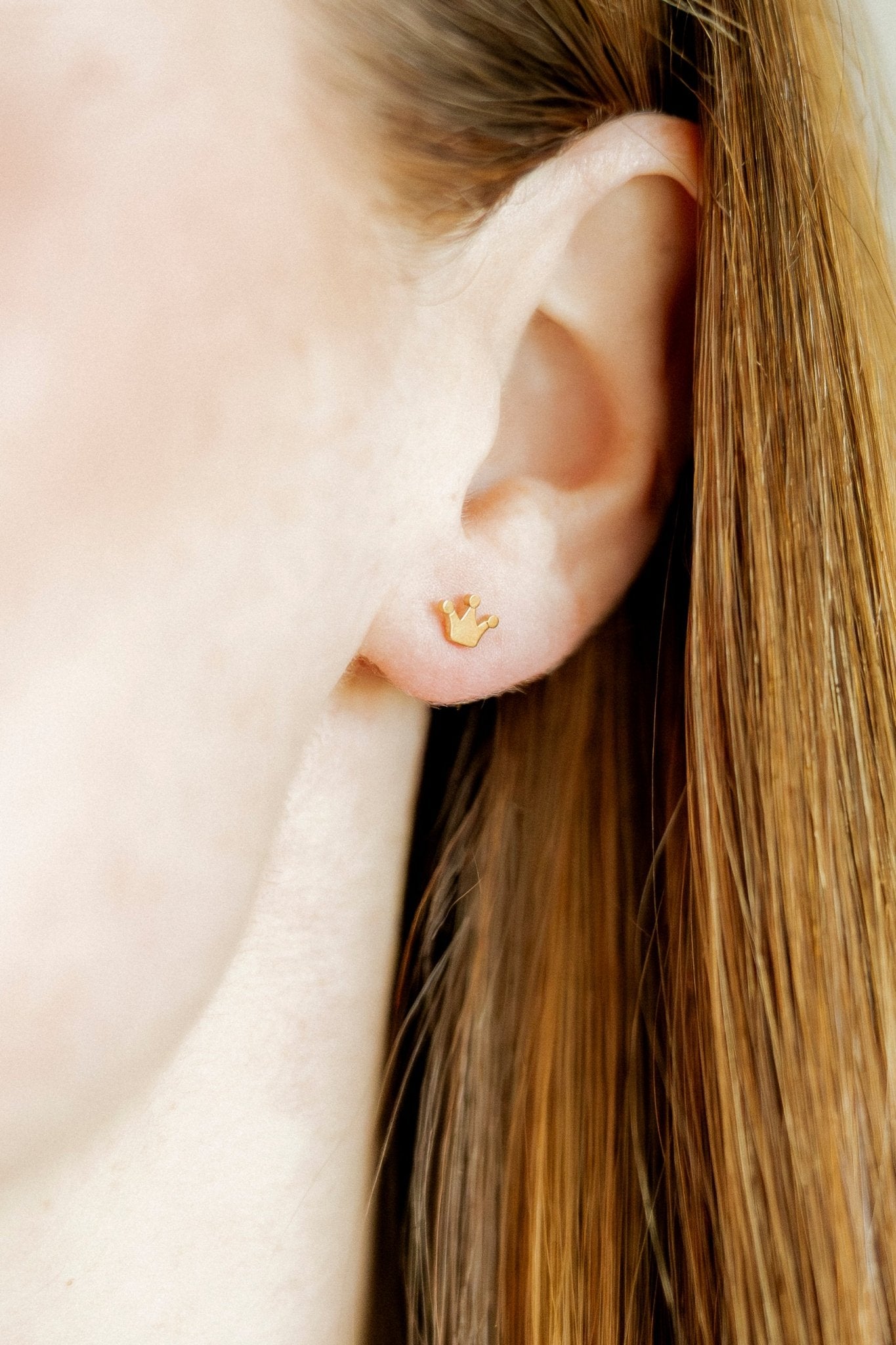 Screwback Stud Earrings - Princess Gold - LINNY CO WholesaleStuds
