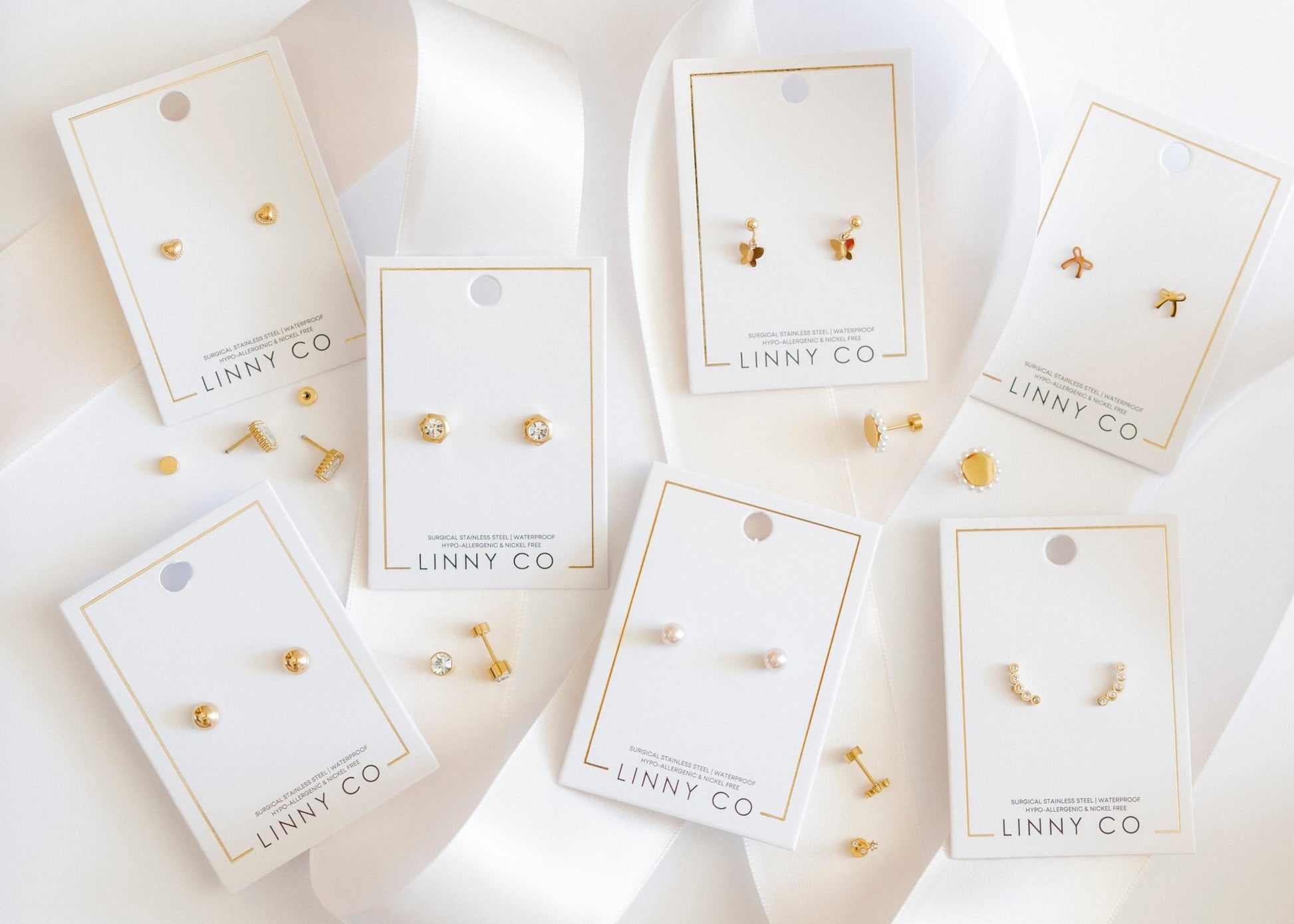 Screwback Stud Earrings - Ruby Bow - LINNY CO WholesaleStuds