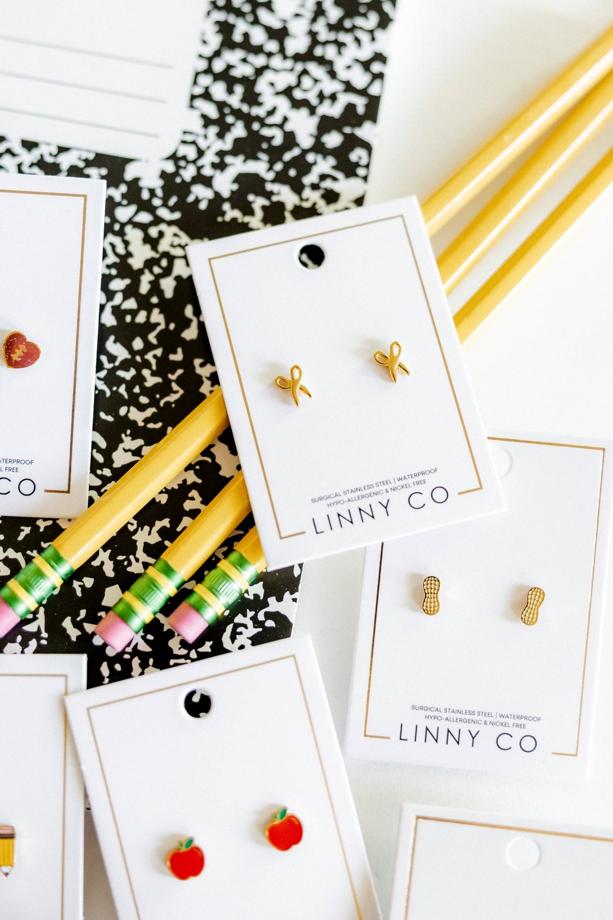 Screwback Stud Earrings - Scissors Gold - LINNY CO WholesaleStuds