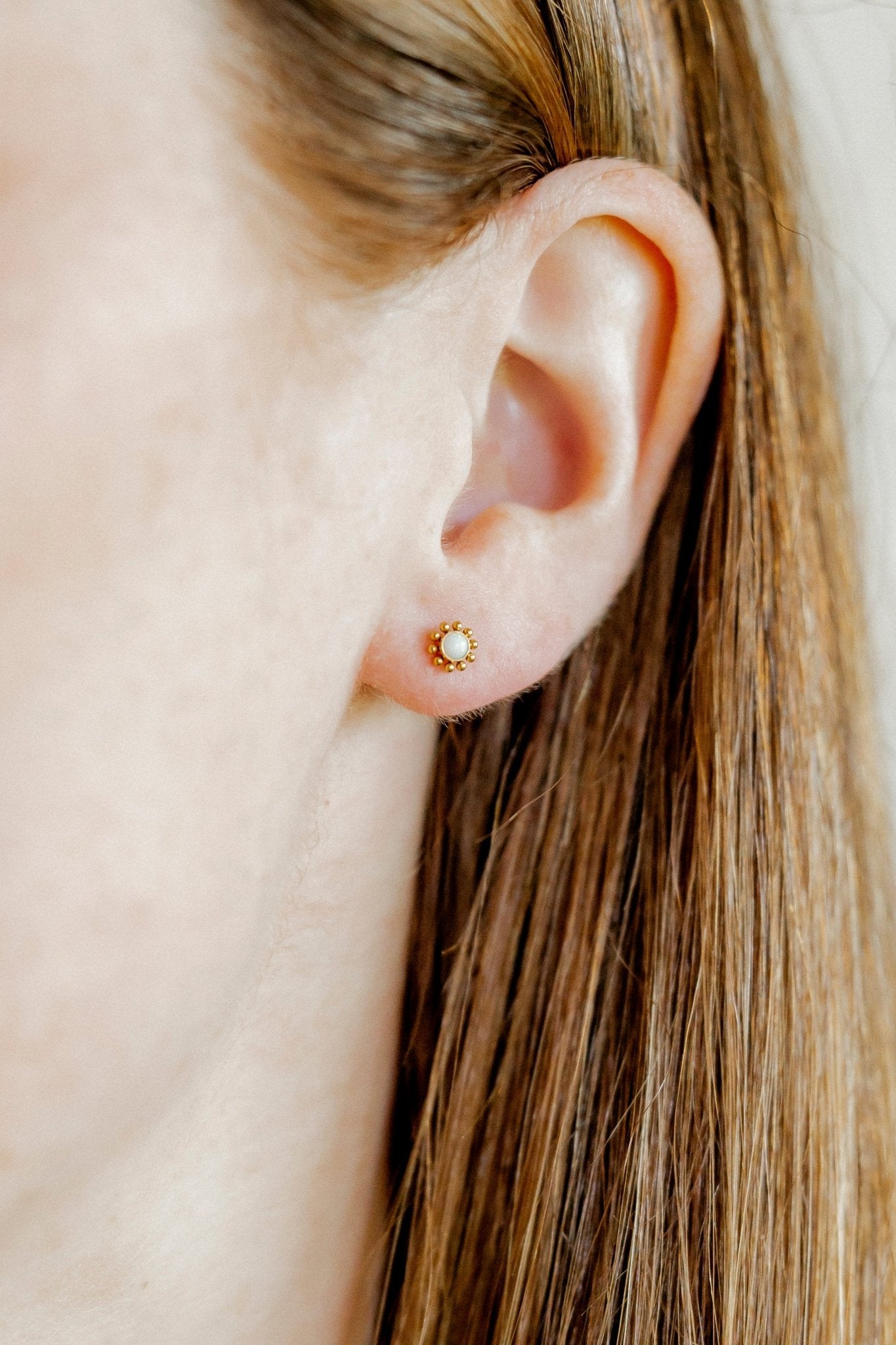 Screwback Stud Earrings - Serena Opal - LINNY CO Wholesale