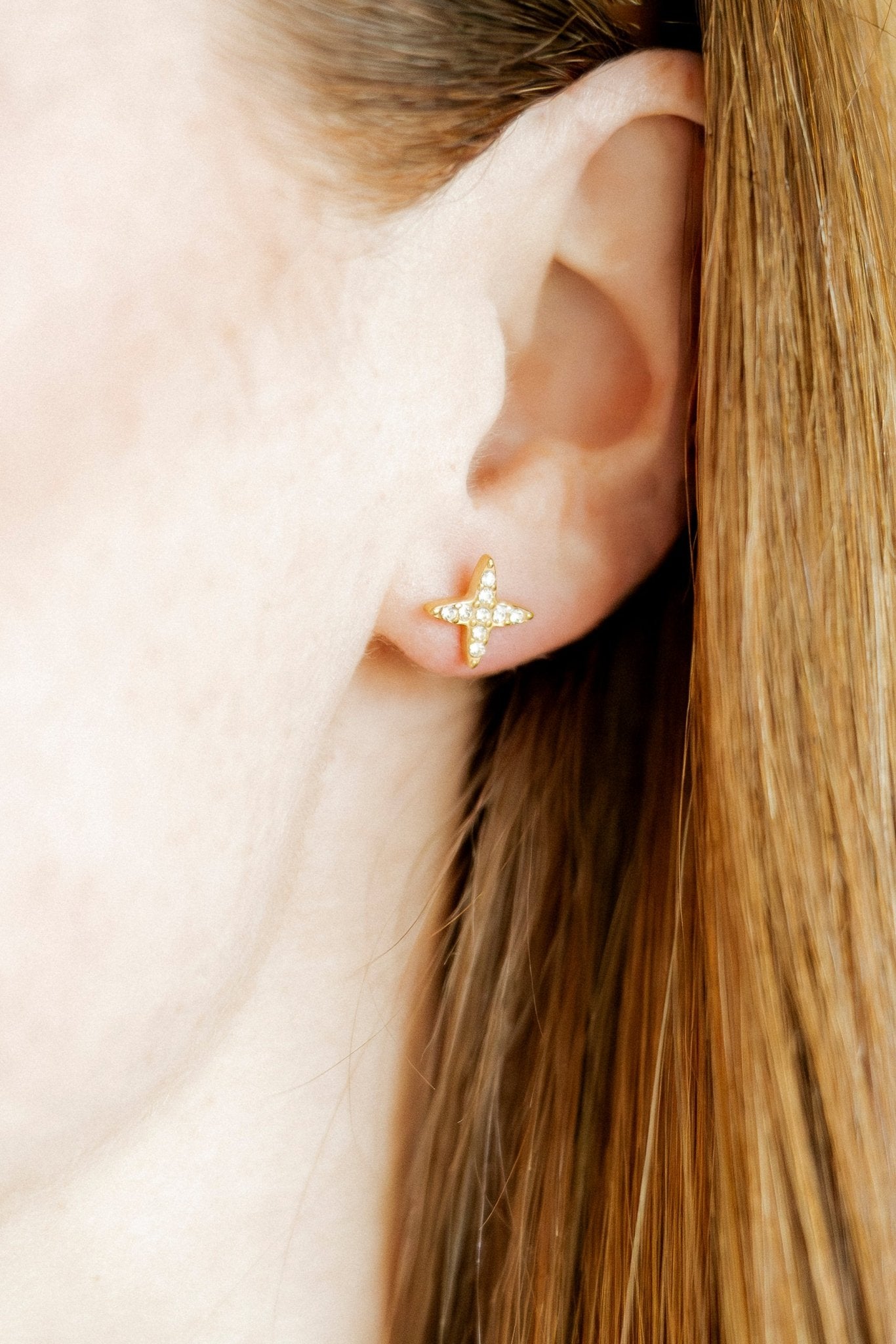 Screwback Stud Earrings - Skylar - LINNY CO WholesaleStuds