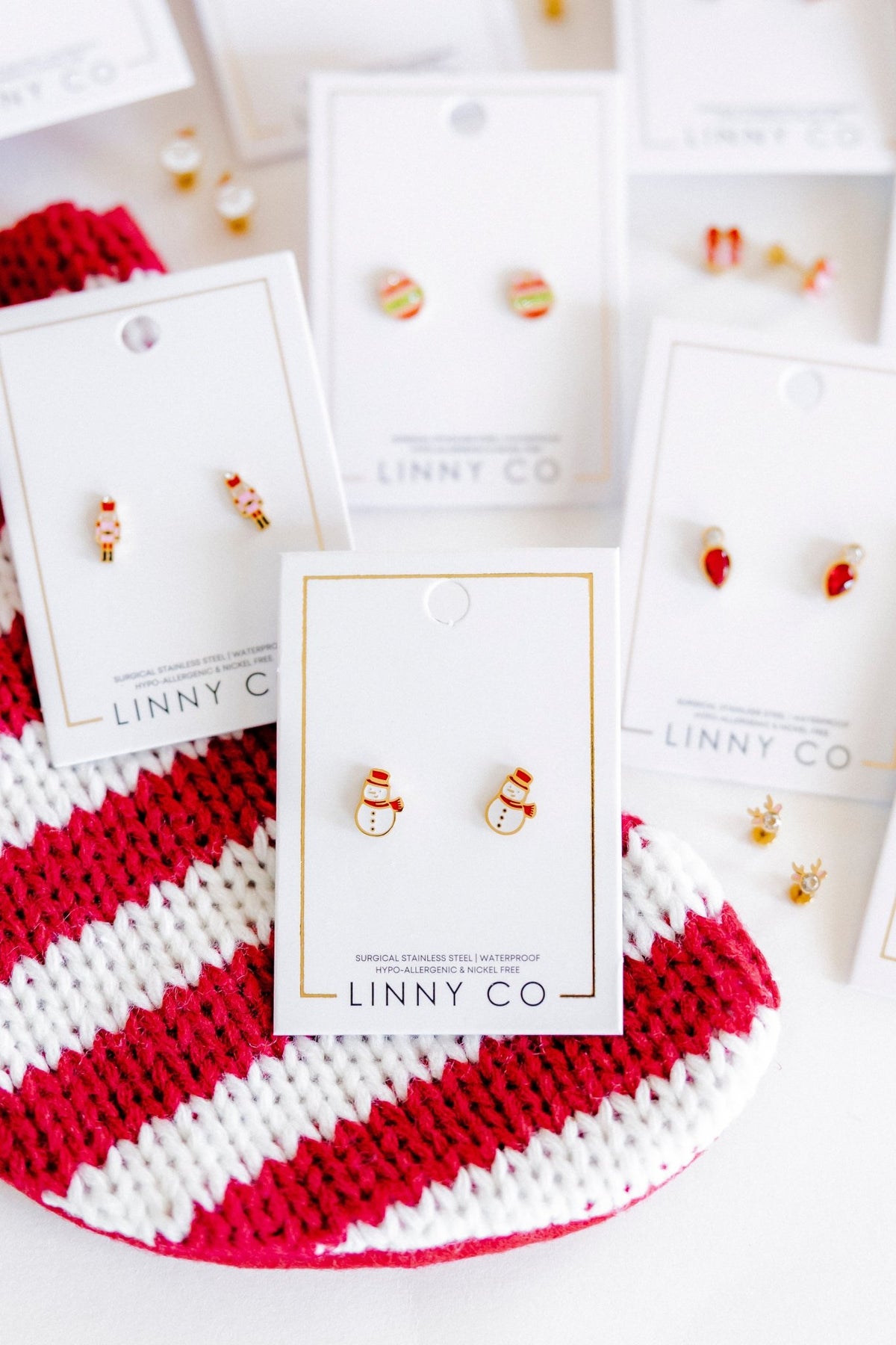 Screwback Stud Earrings - Snowman - LINNY CO WholesaleStuds