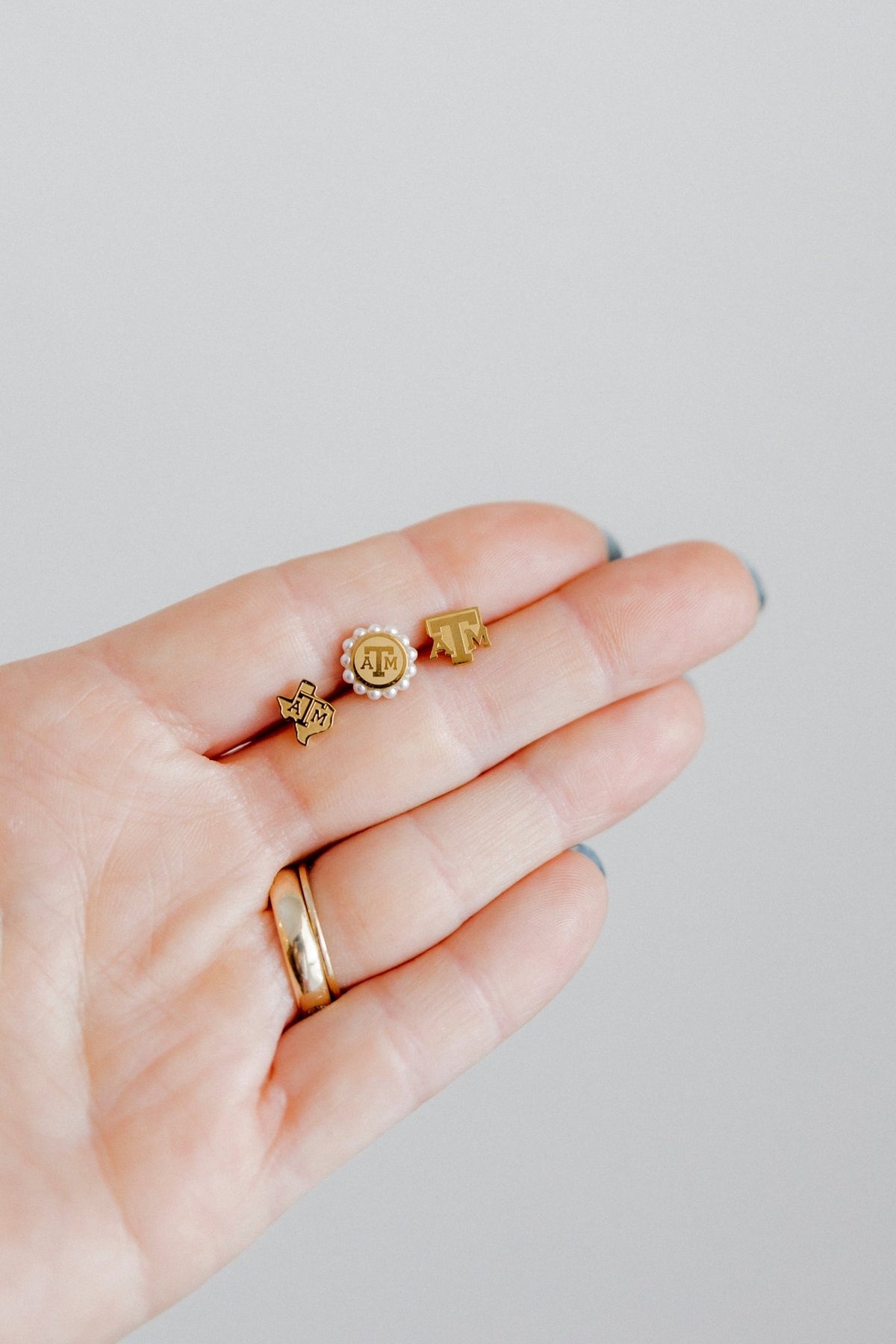 Screwback Stud Earrings - Texas A&M Alice Logo Gold - LINNY CO WholesaleStuds