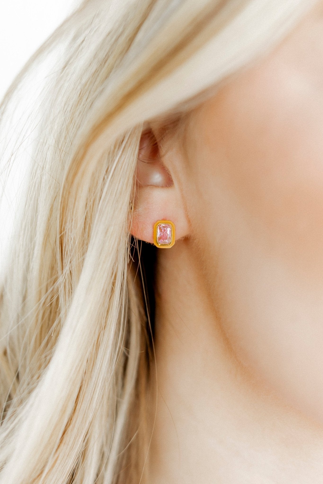 Screwback Stud Earrings - Whitney Orange Sherbert - LINNY CO WholesaleStuds