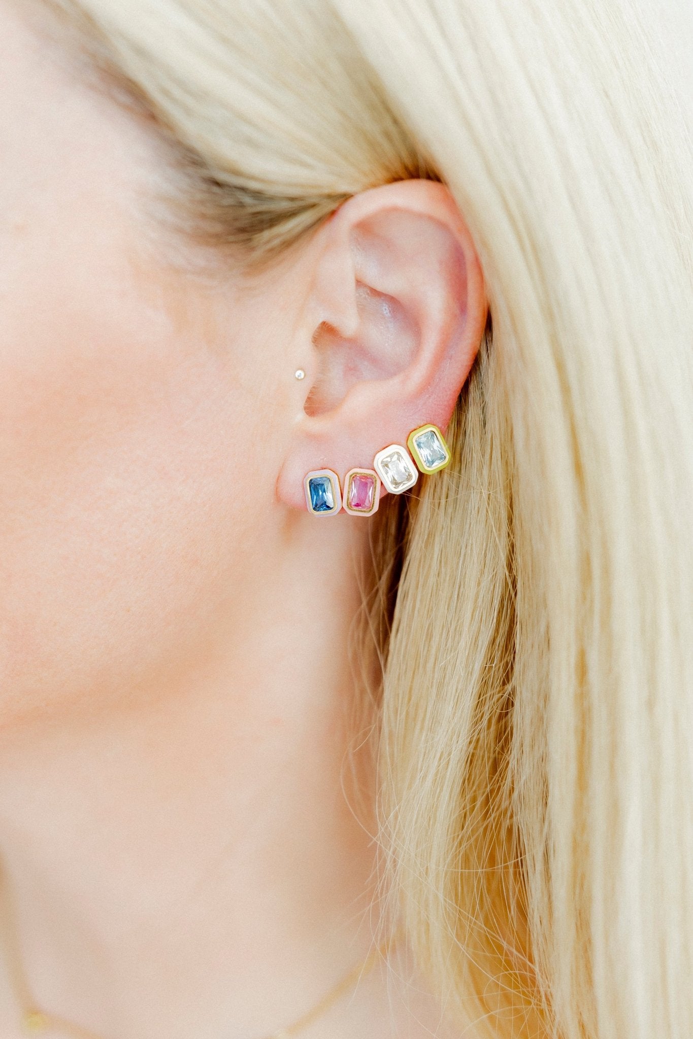 Screwback Stud Earrings - Whitney Violet Bloom - LINNY CO WholesaleStuds