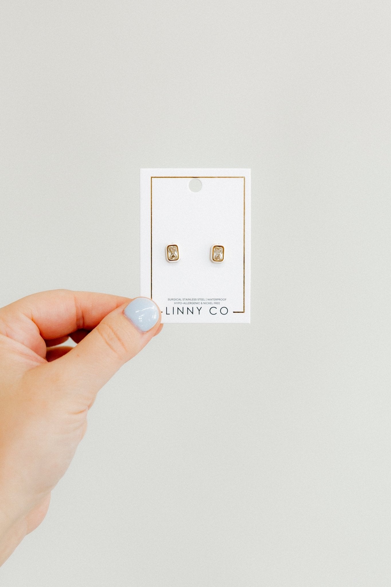 Screwback Stud Earrings - Whitney White Marshmallow - LINNY CO WholesaleStuds