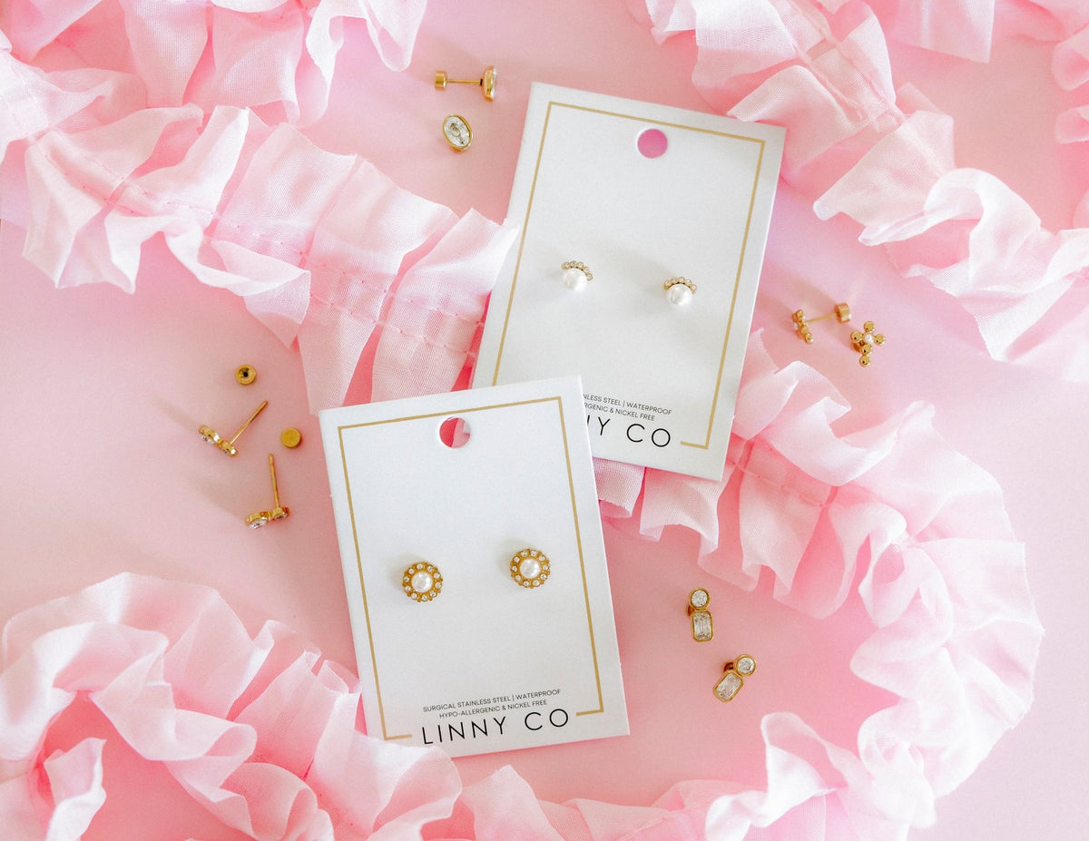 Screwback Stud Earrings - Winnie CZ Pearl Gold - LINNY CO WholesaleStuds