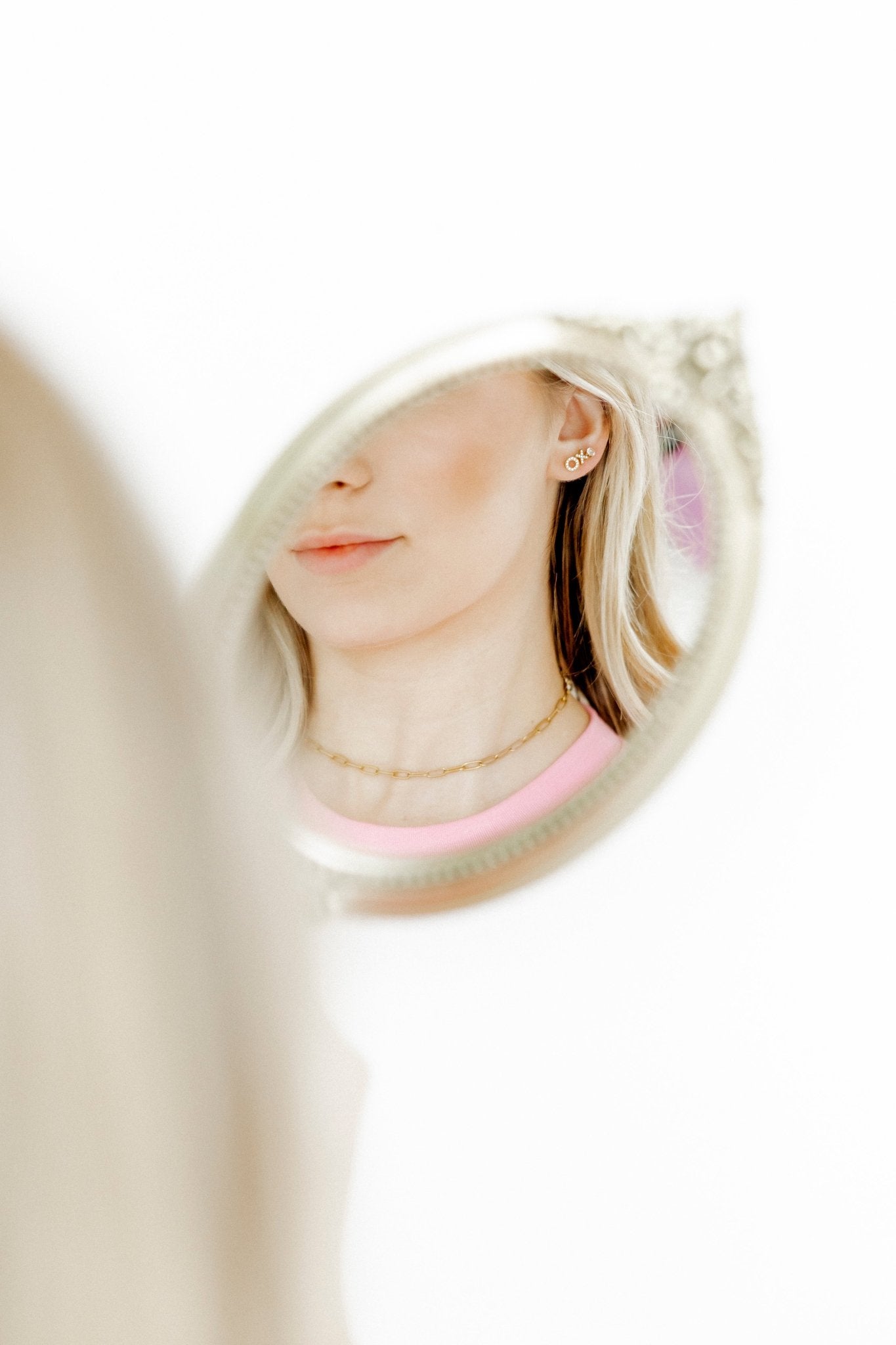 XO Screwback Stud Earrings - LINNY CO