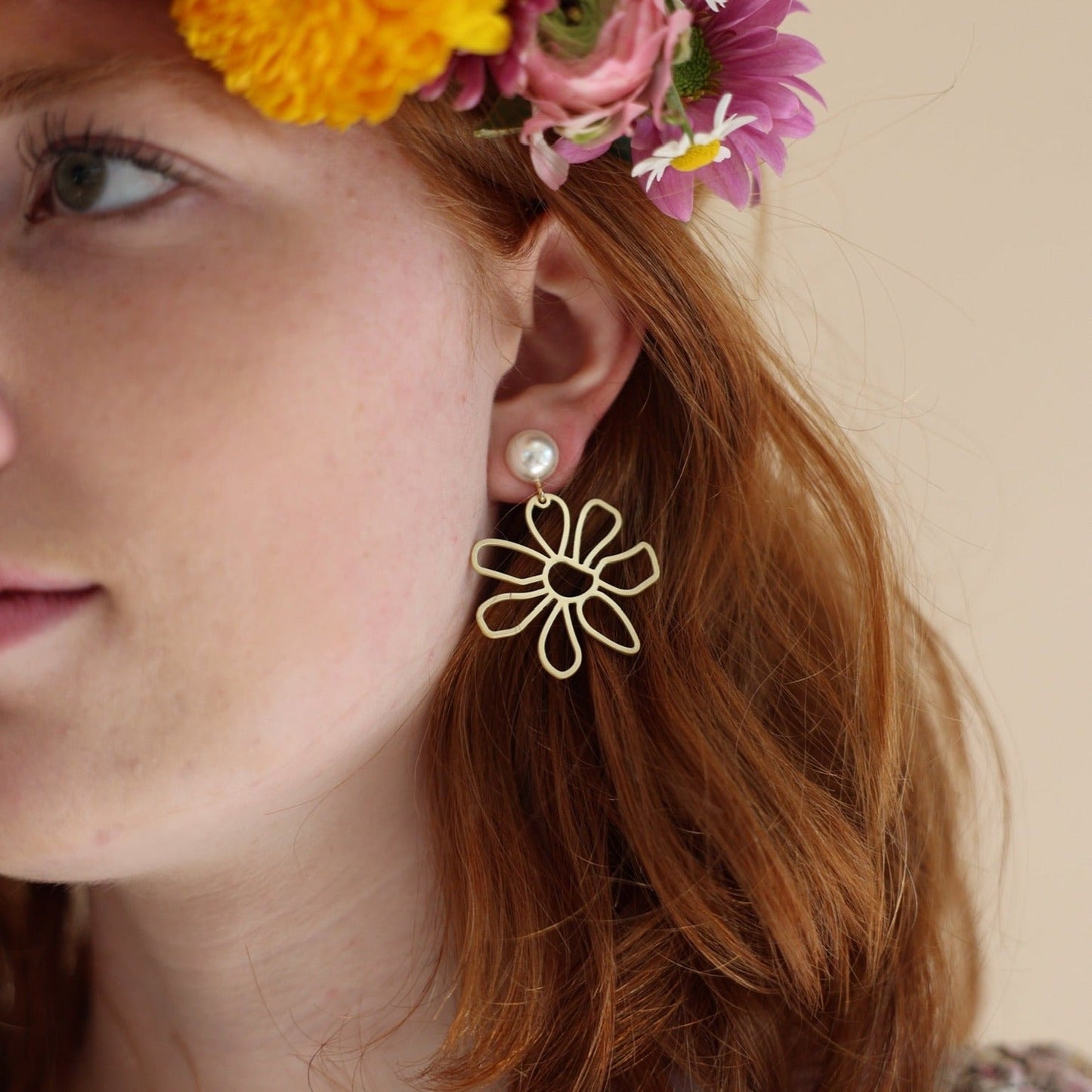 Daisy - Pearl - Earrings - LINNY CO WholesaleAcetate