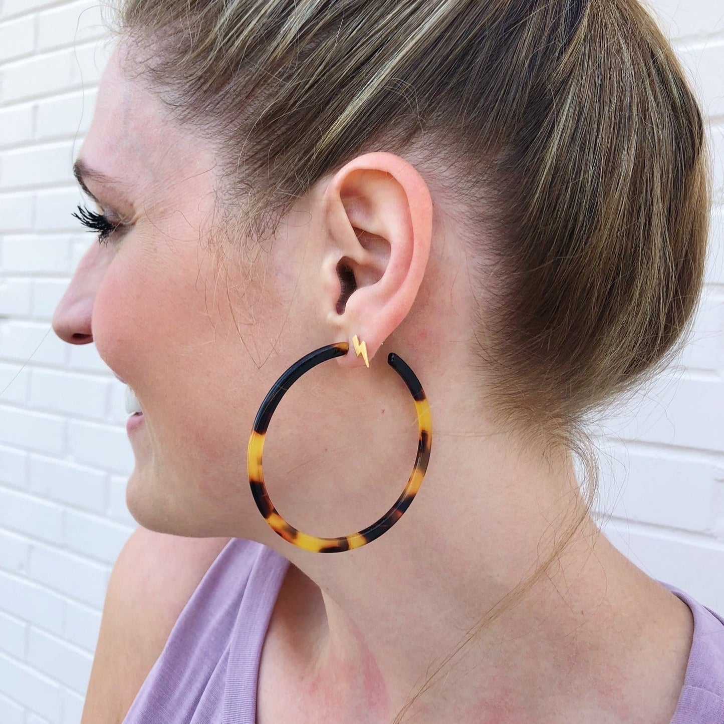 Holly Mega Hoop Earrings - Brown Tortoise - LINNY CO WholesaleAcetate