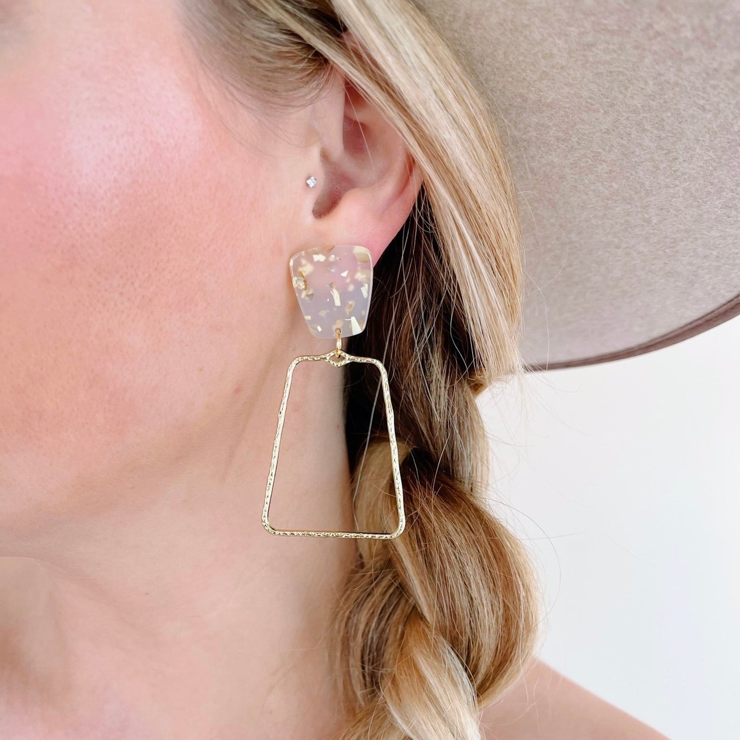 Kaelyn - Gold Confetti - Earrings - LINNY CO WholesaleAcetate