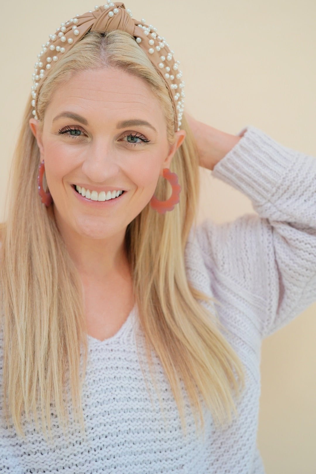 Margo Scallop Hoop Earrings - Mauve - LINNY CO WholesaleAcetate
